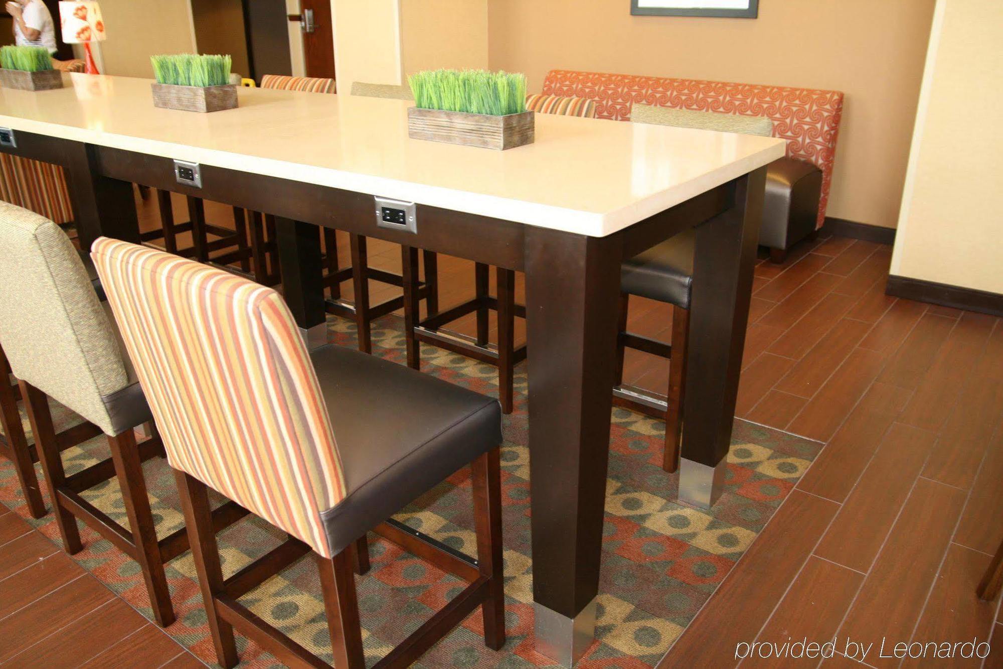 Hampton Inn & Suites Oxford-Anniston Habitación foto